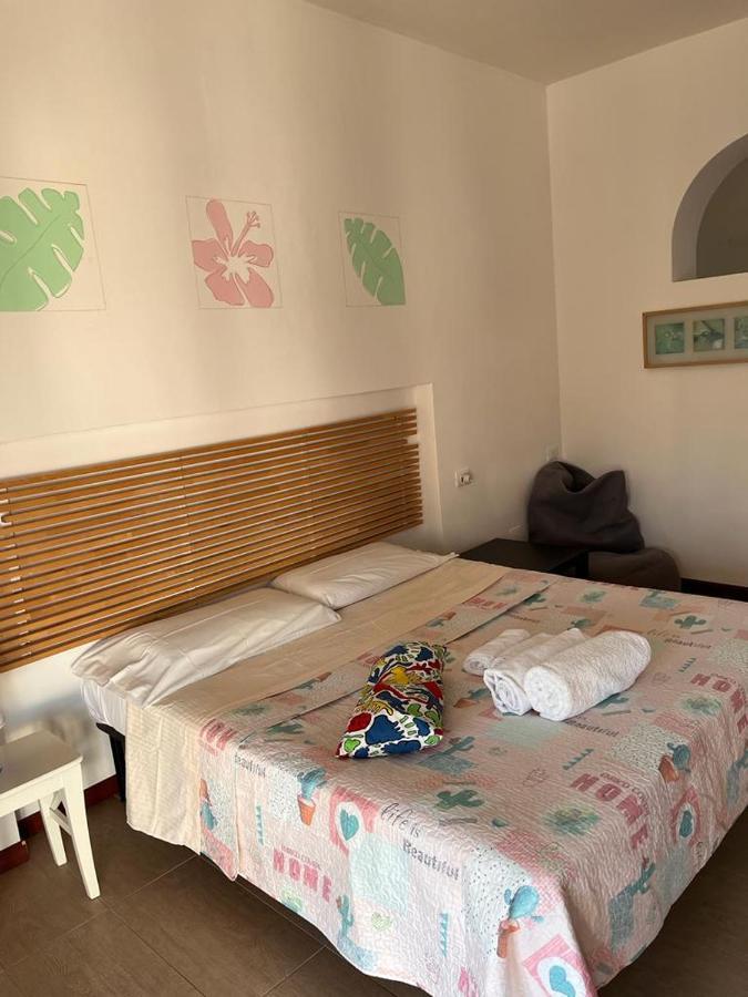Menichetta Bilo 5 Posti Con Piscina Gratuita Dal 13 Luglio Al 1 Settembre Apartment Vulcano  Bagian luar foto